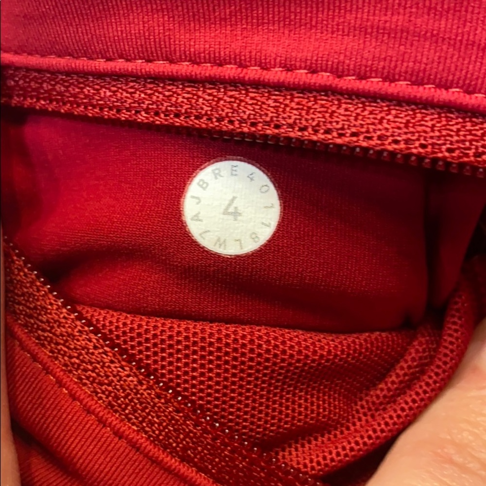 Lululemon Speed Up running shorts RED - Picture 7 of 8